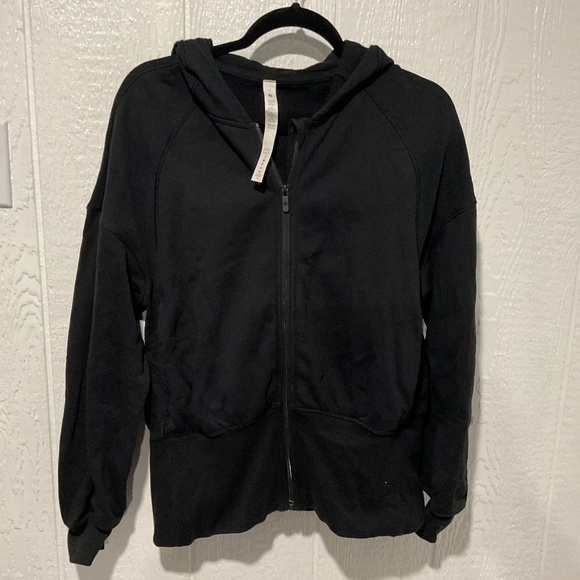 LULULEMON ZIPPER  SWEATSHIRT (USED) - Picture 1 of 3